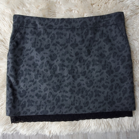 Jessica Simpson Dresses & Skirts - Jessica Simpson Cindy Leopard Print Grey Skirt